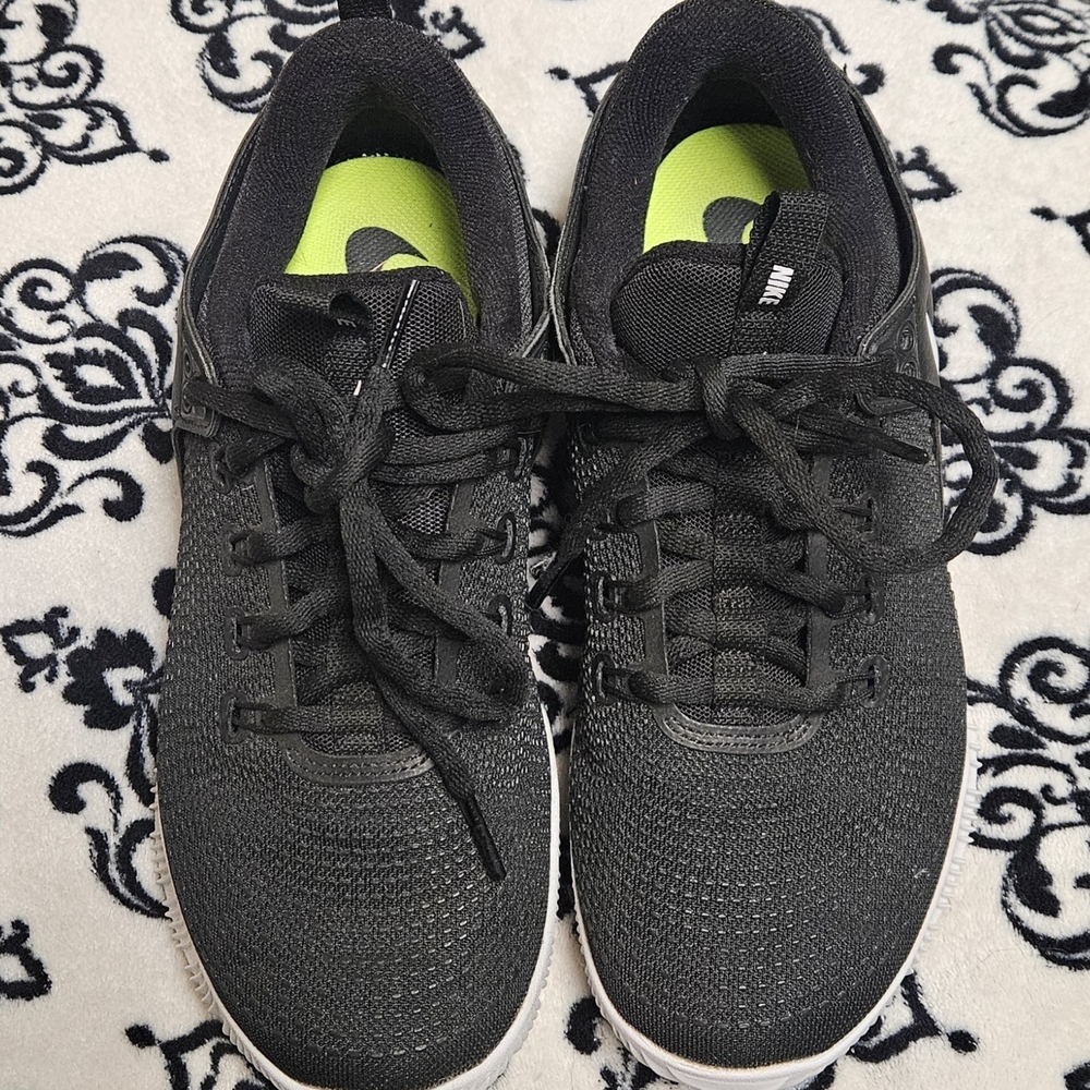 Nike Women's Black Sneakers with Neon Green Highlights